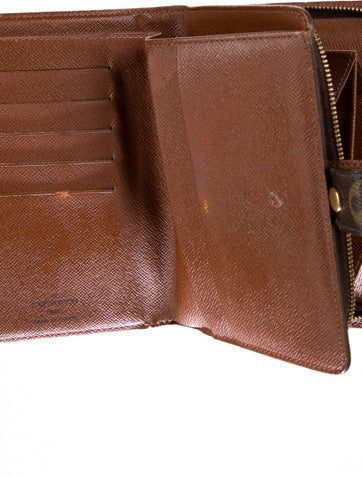Louis Vuitton Vintage 2005 Compact Wallet - view 3