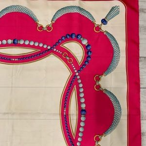 CARTIER Les Must De Pearl Silk Scarf - Image 6