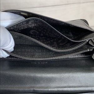 CHANEL Quilted Embossed Logo Wallet - Image 5