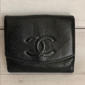 CHANEL CC Cavier Compact Wallet