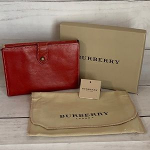 BURBERRY Soft Leather Compact Wallet - Image 2