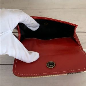 BURBERRY Soft Leather Compact Wallet - Image 7