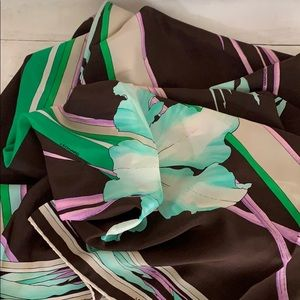 LEONARD Amaryllis Paris Silk Scarf - Image 6