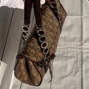 CHRISTIAN DIOR Romantique Trotter - Image 3