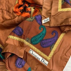 CHRISTIAN DIOR Golden Paisley Silk Scarf - Image 8