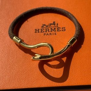 HERMÈS Jumbo Hook + VintageTour Bracelets - Image 5