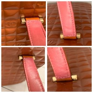 CHANEL Chocolate Bar Tote - Image 5