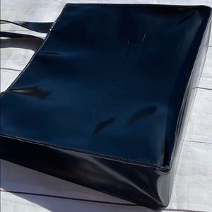CHANEL Vintage Enamel CC Tote - Image 4