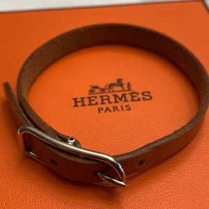 HERMÈS Jumbo Hook WITH FREE Vintage Bracelets - Image 6