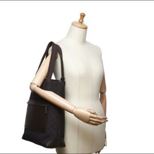 GUCCI Medium GG Canvas Tote - Image 16