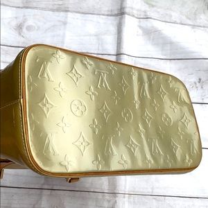 LOUIS VUITTON Monogram Vernis Houston Bag - Image 12