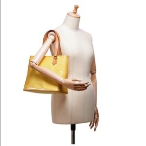 LOUIS VUITTON Monogram Vernis Houston Bag - Image 16