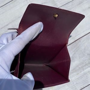 LOUIS VUITTON Vernis Elise Wallet - Image 10