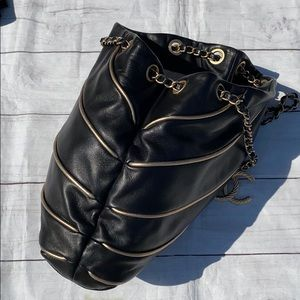 CHANEL Leather Constructivism Bag - Image 8