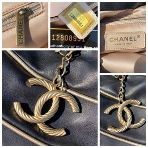 CHANEL Leather Constructivism Bag - Image 13