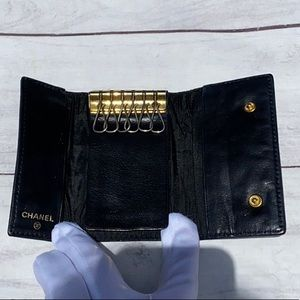 CHANEL Caviar CC 6 Keys Holder - Image 7