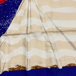 HERMÈS Souvenirs de Paris Silk Scarf - Image 10