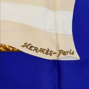 HERMÈS Souvenirs de Paris Silk Scarf - Image 11