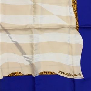 HERMÈS Souvenirs de Paris Silk Scarf - Image 12