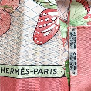 ✨SOLD💫 HERMÈS Farandole Silk Scarf - Image 13