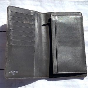 ✨SOLD💫 CHANEL Camellia Long Wallet - Image 4