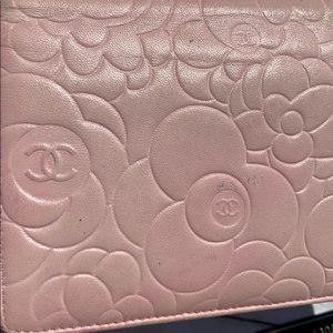 ✨SOLD💫 CHANEL Camellia Long Wallet - Image 12