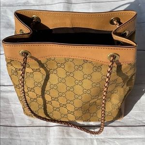 GUCCI Braided Mini Bucket Shoulder Bag - Image 2