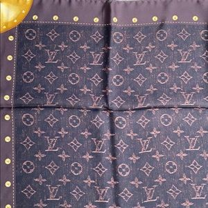 💫SOLD💫LOUIS VUITTON Monogram Silk Scarf - Image 2