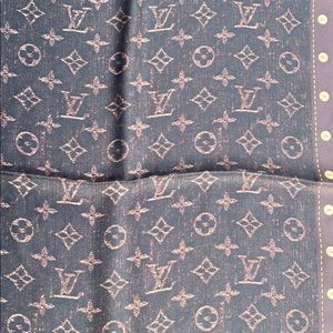 💫SOLD💫LOUIS VUITTON Monogram Silk Scarf - Image 7
