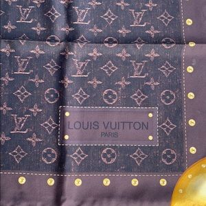 💫SOLD💫LOUIS VUITTON Monogram Silk Scarf - Image 10