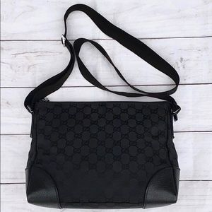 💫SOLD 💫 GUCCI GG Messenger Bag - Image 2