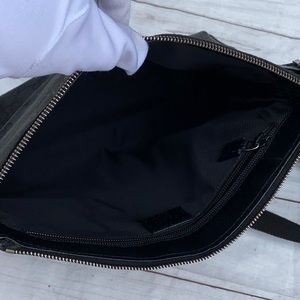 💫SOLD 💫 GUCCI GG Messenger Bag - Image 6