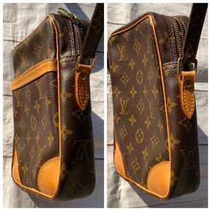 LOUIS VUITTON Crossbody Danube - Image 6