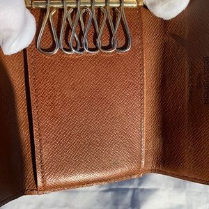 💫SOLD -FREE @satoriad LOUIS VUITTON 6 Keys Holder - Image 7