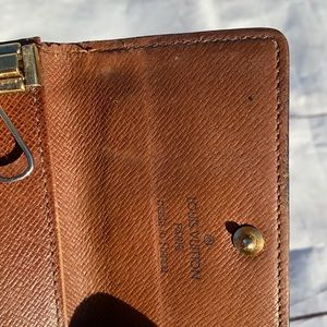 💫SOLD -FREE @satoriad LOUIS VUITTON 6 Keys Holder - Image 12
