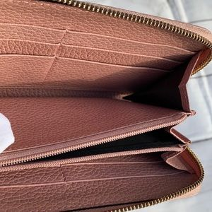 GUCCI GG Canvas Zippy Wallet - Image 6