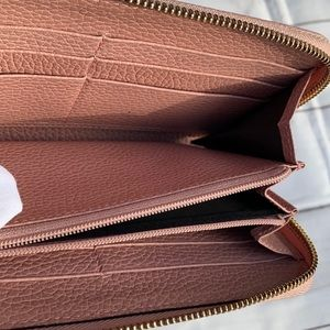 GUCCI GG Canvas Zippy Wallet - Image 8