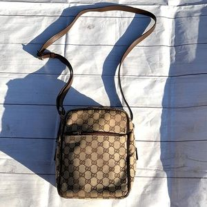 *SOLD * GUCCI Crossbody Bag - Image 3