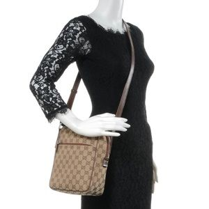 *SOLD * GUCCI Crossbody Bag - Image 16