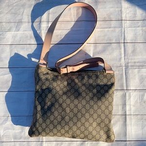 SOLD GUCCI Large Messenger Crossbody - Image 2