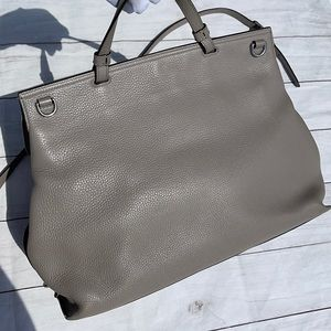 SOON 🎀GUCCI Daily Top Large Bag - Image 3