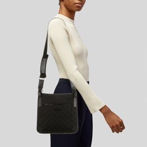 5GUCCI Flat Crossbody - Image 16