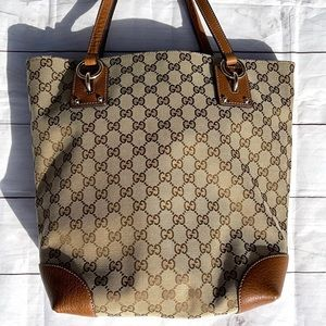 👜SOLD -GUCCI Charm Shoulder Bag - Image 4