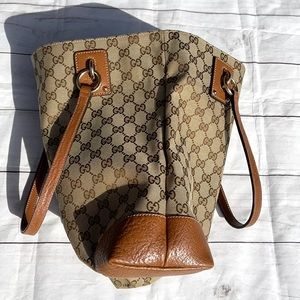 👜SOLD -GUCCI Charm Shoulder Bag - Image 7