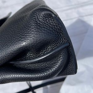 GUCCI Bamboo Daily Top Handle PM Bag - Image 14