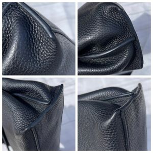GUCCI Bamboo Daily Top Handle PM Bag - Image 16