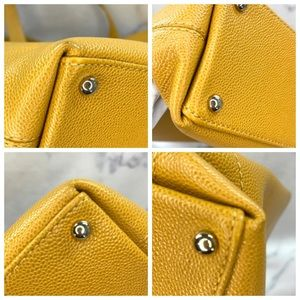 CHANEL CC Caviar Shoulder Bag - Image 15
