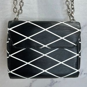 LOUIS VUITTON EPI TWIST - Image 2