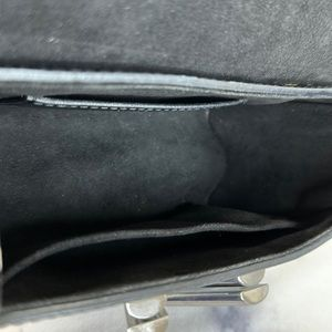 LOUIS VUITTON EPI TWIST - Image 6
