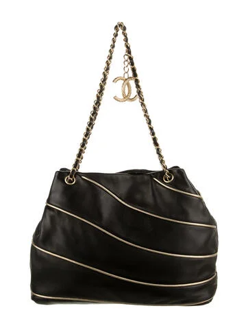 Chanel Leather Constructivism Tote - view 3